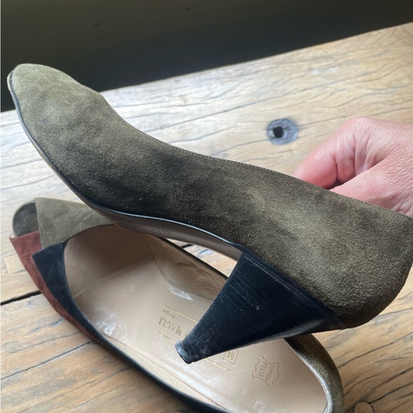 Vintage Bruno Magli Suede Black & Brown Heels with Peep-Toe Made In Italy - Picture 3 of 16